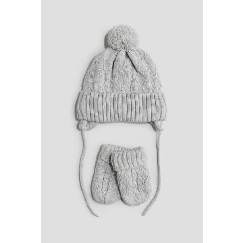 2-PIECE BEANIE AND MITTENS SET