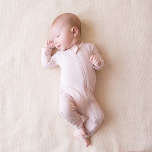 Kyte Baby Zippered Romper in Blush