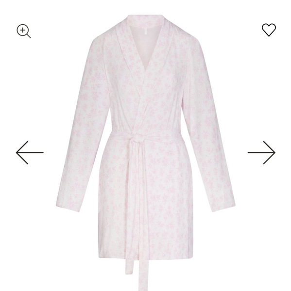 SKIMS SLEEP SHORT ROBE | SNOW DELICATE FLORAL PRINT | SKIMS