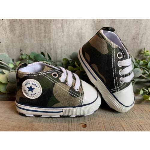 Baby High Top Sneakers, Like Converse! Baby’s 1st shoes sneakers/Crib Shoes / Baby shower Gift New Baby Gift Camouflage Camo Army Star shoes