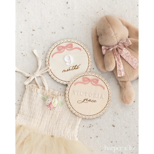 Wooden Lace Ribbon Bow Interchangeable Milestone Cards | Personalize Custom Name | Baby Monthly Milestone Marker | Baby Shower Gift | Ribbon