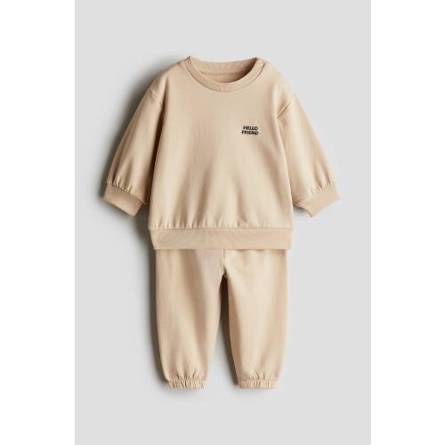2-PIECE SWEATSUIT