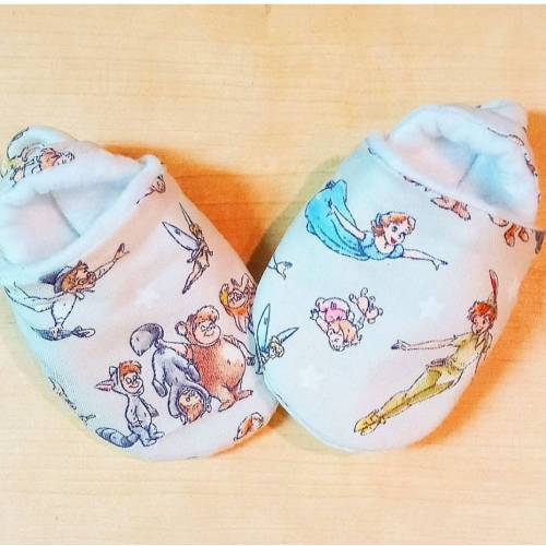 Peter pan inspired Baby Booties. Size newborn to US 6. Handmade.