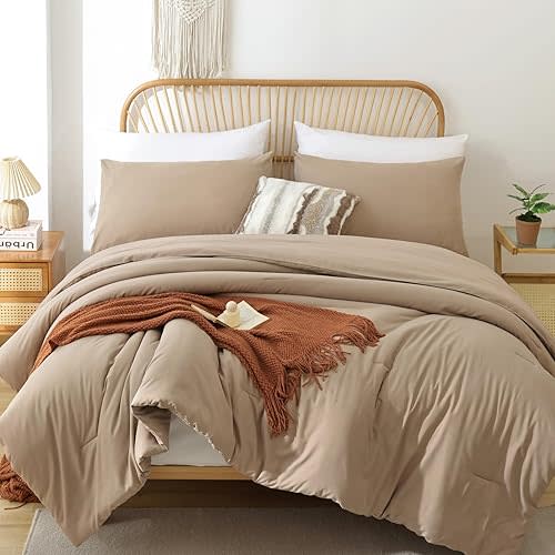 ROSGONIA Twin/Twin XL Comforter Set for Girls Boys Taupe Brown, 1 Tan Comforter & 1 Pillowcase, All Season Kids Comforter Lightweight Dorm Bedding