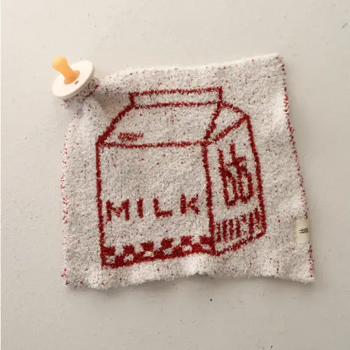 Lovey | Milk