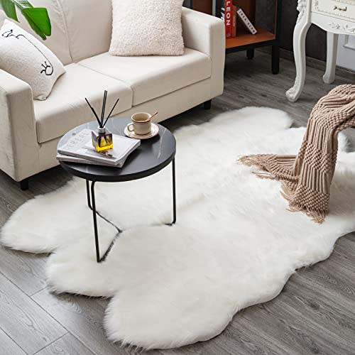 Carvapet Soft Fluffy Rugs Faux Fur Sheepskin Area Rug for Bedroom Floor Mat Carpet for Living Room Nursery 4 x 6 Feet,White