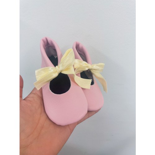 Pale blush Mary Kay’s