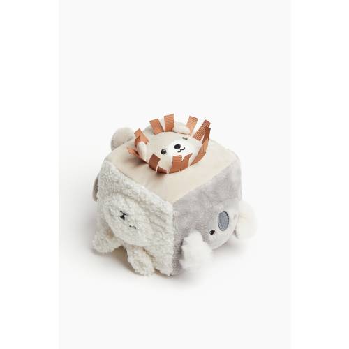 INTERACTIVE CUBE-SHAPED SOFT TOY