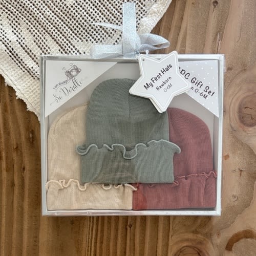 Newborn Ruffle Hat Gift Set