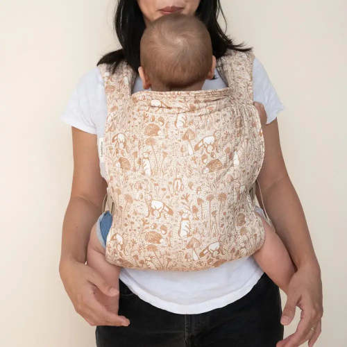 Woodland Lark Baby Carrier | Size-Inclusive & Cozy for Adventures