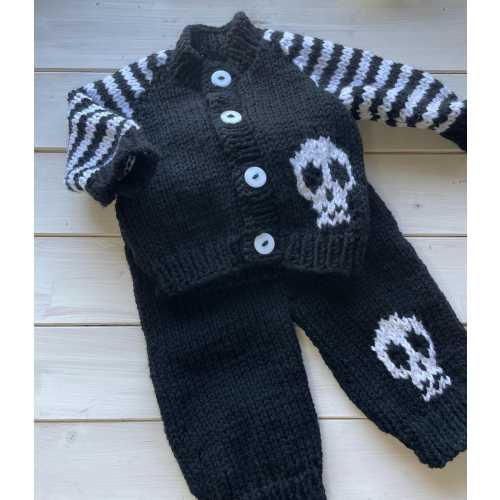 Baby goth jacket / Black and white jacket / Newborn to 2years / Small baby / Chunky baby knits / Baby joggers / Baby leggings / Baby goth