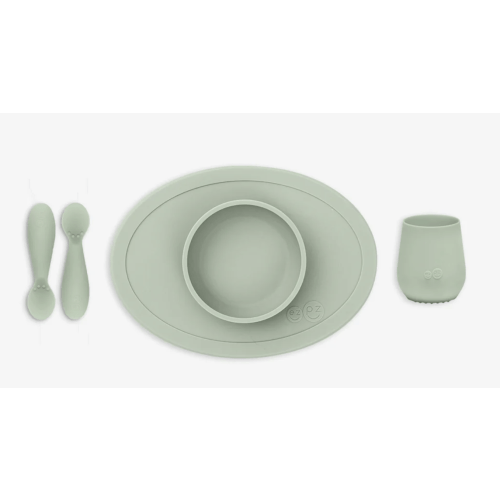 First Foods Set / Silicone Spoon, Cup & Suctioning Bowl for Infants– ezpz