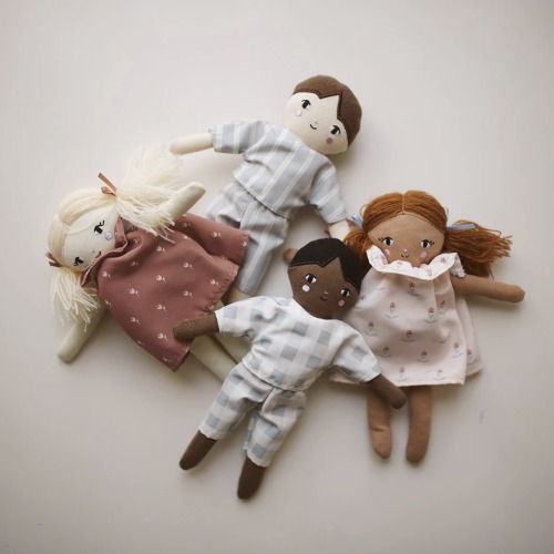 Plush Dolls (4 Pack)