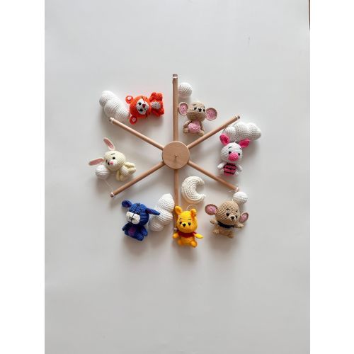 Winnie the Pooh babymobile, crochet Winnie the Pooh baby nursery, handmade winnie the pooh gift, Christmas ornaments