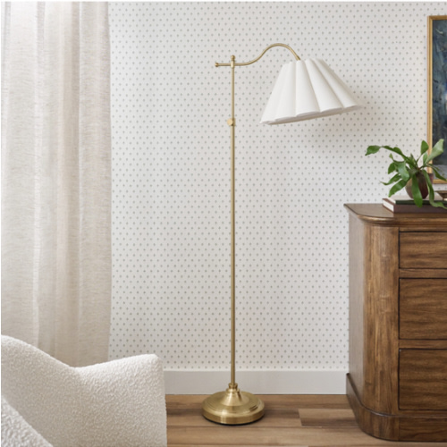 Odette Floor Lamp with Scallop Shade - Magnolia