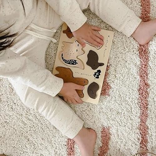 Wee Gallery Wooden Tray Puzzle Woodland Animals - Montessori Toys, Motor Skills Development, Early Learning Activity, Brain Games, Educational Toys for Kids, Toddler, Preschool Activities (Age 2 3 4)
