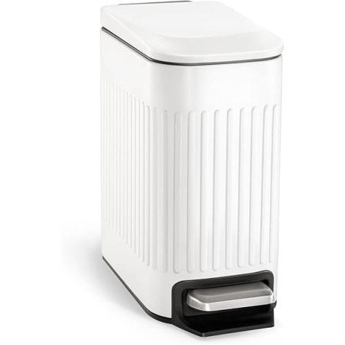 Cesun Small Trash Can with Lid, 1.6 Gallon Dog Poop Trash Can Outside, Outdoor Dog Waste Garbage Can with Foot Pedal, Metal Waste Basket for Bathroom, Outdoor, Bedroom, White