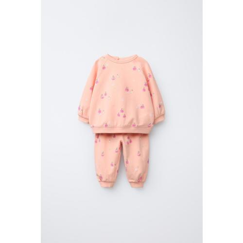 PRINTED SWEATSHIRT AND PANTS SET - Orange | ZARA United States