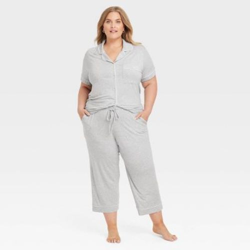 Women's Cloud Knit Short Sleeve Notch Collar Top and Cropped Pants Pajama Set - Auden™ Heathered Gray 1X: Modal-Spandex Blend