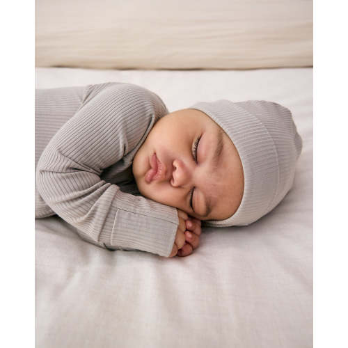 Dove Gray Ribbed Infant Beanie – Little Sleepies