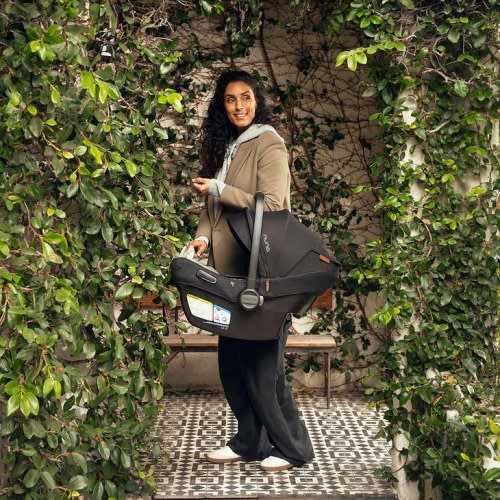 Nuna pipa™ aire rx + pipa relx base™ - caviar