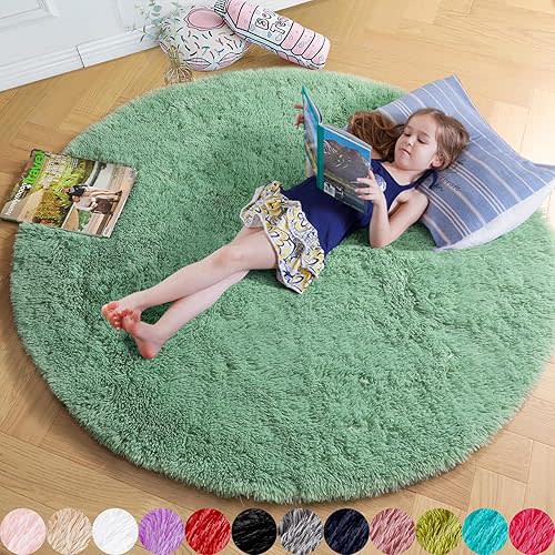 Amdrebio Sage Green Round Rugs 5Ft for Bedroom, Fluffy Furry Circle Rug for Nursery, Baby Kids Room Decor, Cute Shaggy Area Rugs for Preppy Dorm, Teen Girls Boys, Fuzzy Indoor Light Mint Green Carpet