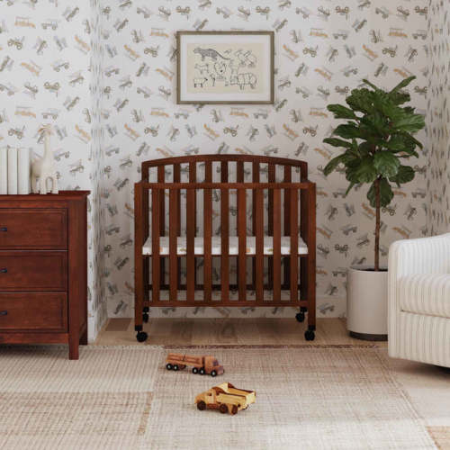 Dylan Folding Portable 3-in-1 Mini Crib – DaVinci Baby