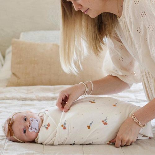 Saranoni - Minky Stretch Luxe Swaddle Blanket