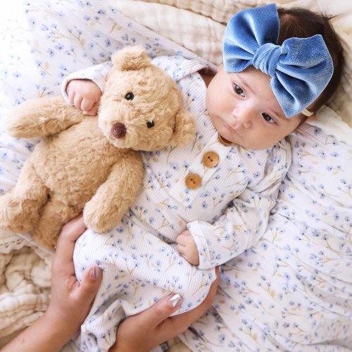 Blakes Blooms Waffle Bamboo Newborn Baby Knot Gown & Hat Set