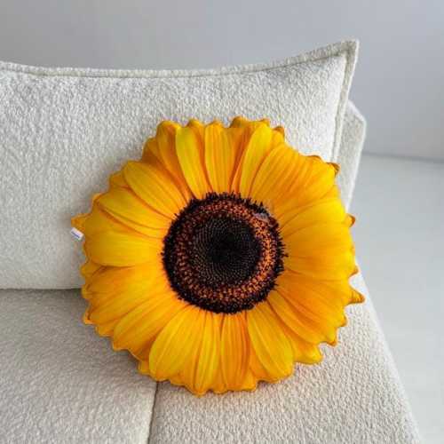 Sunflower pillow / sunflower / sunflower boho pillow / flower shaped decor / farmhouse / summer decor / Boho pillow