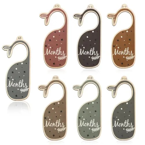 7pcs Baby Closet Whale Star Dividers, Wooden Baby Clothes Dividers Cute Nursery Hanger Dividers from Newborn to 24 Months Baby Clothes Organizer for Infant Wardrobe