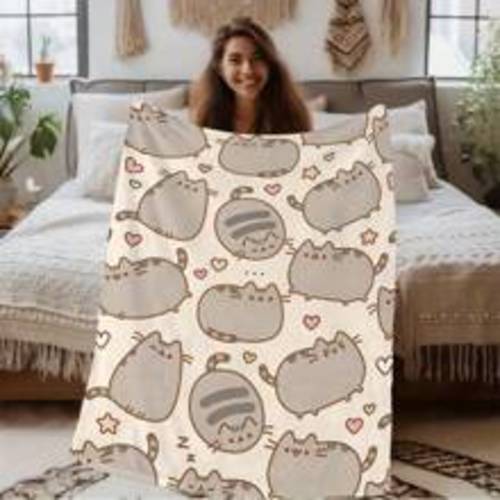 1pc Pusheens Cartoon Cat Plush Fleece Blanket - Soft All-Season Throw With Playful Cat & Heart Print, Multi-Use For Sofa, Bed, Office, Outdoor - Machine Washable, Perfect Gift For Friends & Family, Cute Blanket, Cozy Home | SHEIN USA