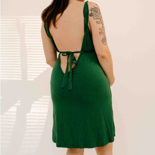 Juliet Labor & Postpartum Gown in Emerald – Lila