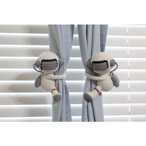Pair of Crochet Astronaut Curtain Tie Backs, Stuffed Astronaut Curtain Tie Backs, Nursery Curtain Tie Backs, Nursery Decor