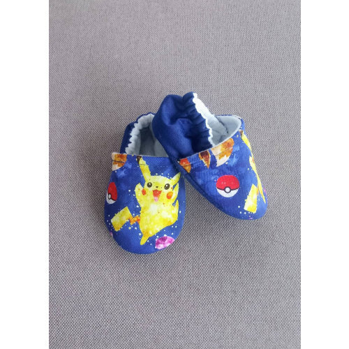 Pikachu baby shoes. - Made to order item