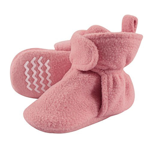 Hudson Baby Unisex-Child Cozy Fleece Booties Winter Accessory Set