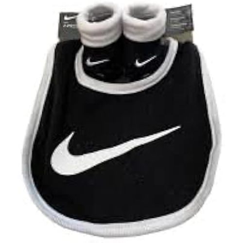 Nike 2 piece bib/booties 0-6 month, Newborn, Black