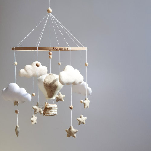 Neutral mobile hot air balloons, hanging crib mobile, nursery decor beige, baby shower gift, mobile nursery