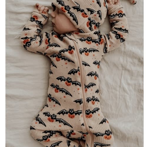Organic Waffle Basic Zip Footie, Tan Trick or Treating Bat