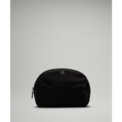 City Essentials Pouch 4L
