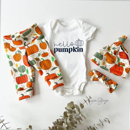 Pumpkin baby coming home outfit, Halloween baby clothing, little pumpkin, newborn pumpkin clothing, pumpkin baby gift, gender neutral fall