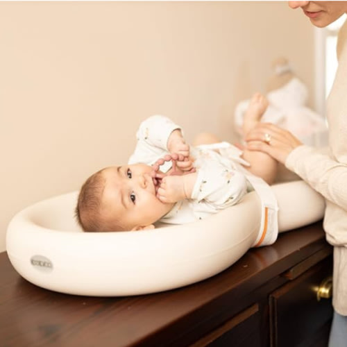 Keekaroo Peanut Changer Baby Vanilla – The Original Made in USA Easy-to-Clean Changing pad and The only Shell Over Foam, Fully Water Repellant, Wipeable Diaper pad, Wipe-Clean Changing pad