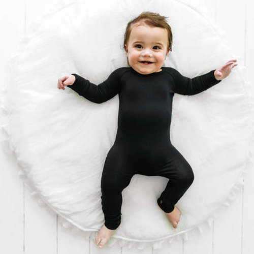 Solid Black Crescent Zippy