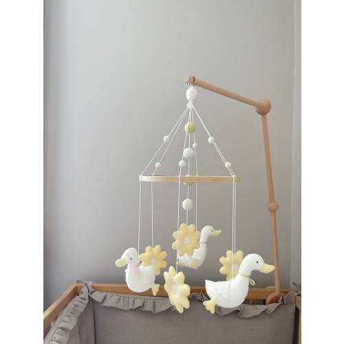 Geese felt mobile, Geese crib mobile, Geese nursery girl mobile, Geese in crib mobile, Geese baby girl mobile, Geese baby girl mobile