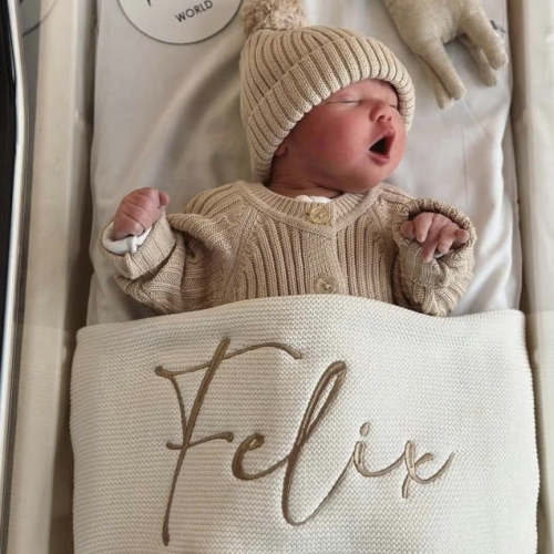 Personalised Embroidered Name Blanket – KnittyBaby