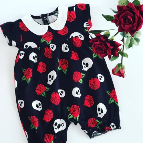 Skull & Rose baby romper