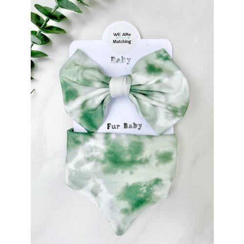 Matching baby bow + dog bandana| Matching set baby and pet| tie-on dog bandana| Handmade| Baby Shower gift| Add BowTie for dad or baby