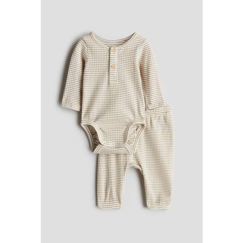 2-PIECE HENLEY BODYSUIT AND PANTS SET