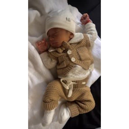 Newborn Satin Lined Jersey Beanie Gift Set-Girl – Aarin & Co.