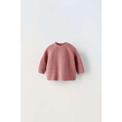 CABLE KNIT SWEATER